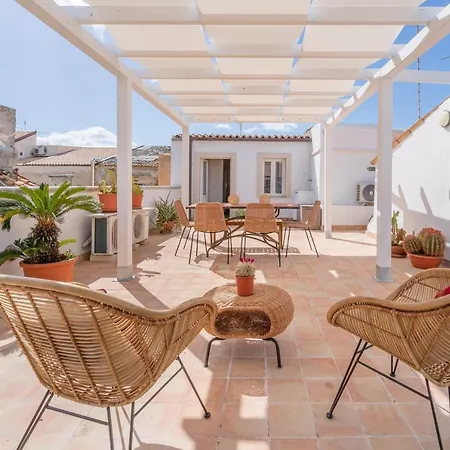 Dione Terrace By Dimore In Sicily Apartment *