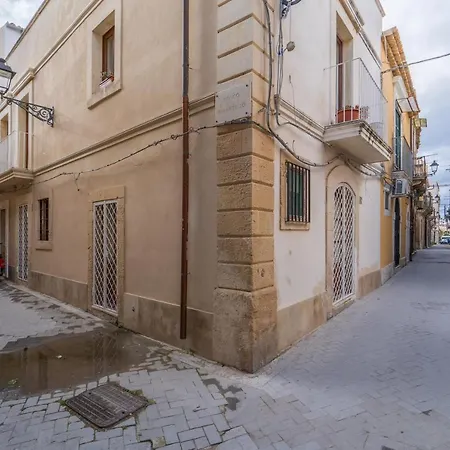 Apartment Dione Terrace By Dimore In Sicily Syracuse