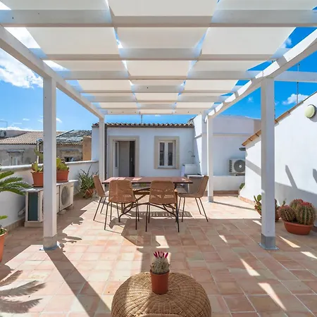 Apartment Dione Terrace By Dimore In Sicily Syracuse